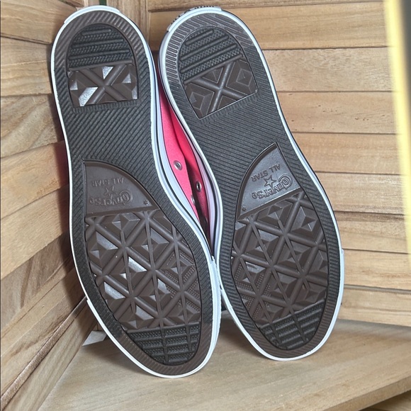 NWT Converse Mid-Tops, Pink, Women’s Size 6.5 - Picture 4 of 7